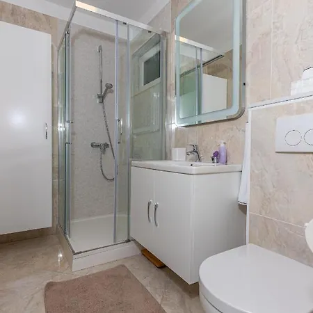 Vivien Apartmán
